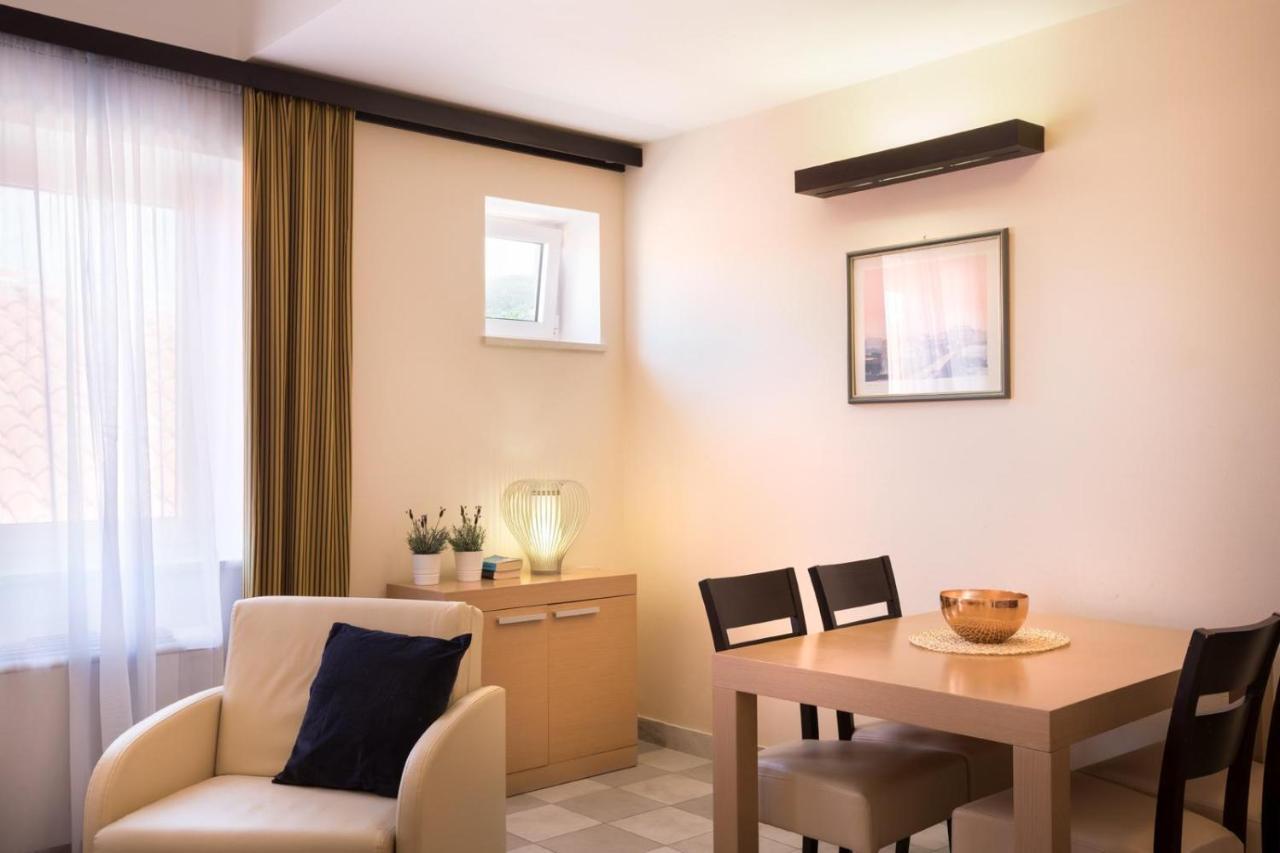 Apartment Aci Marina Црес Екстер'єр фото