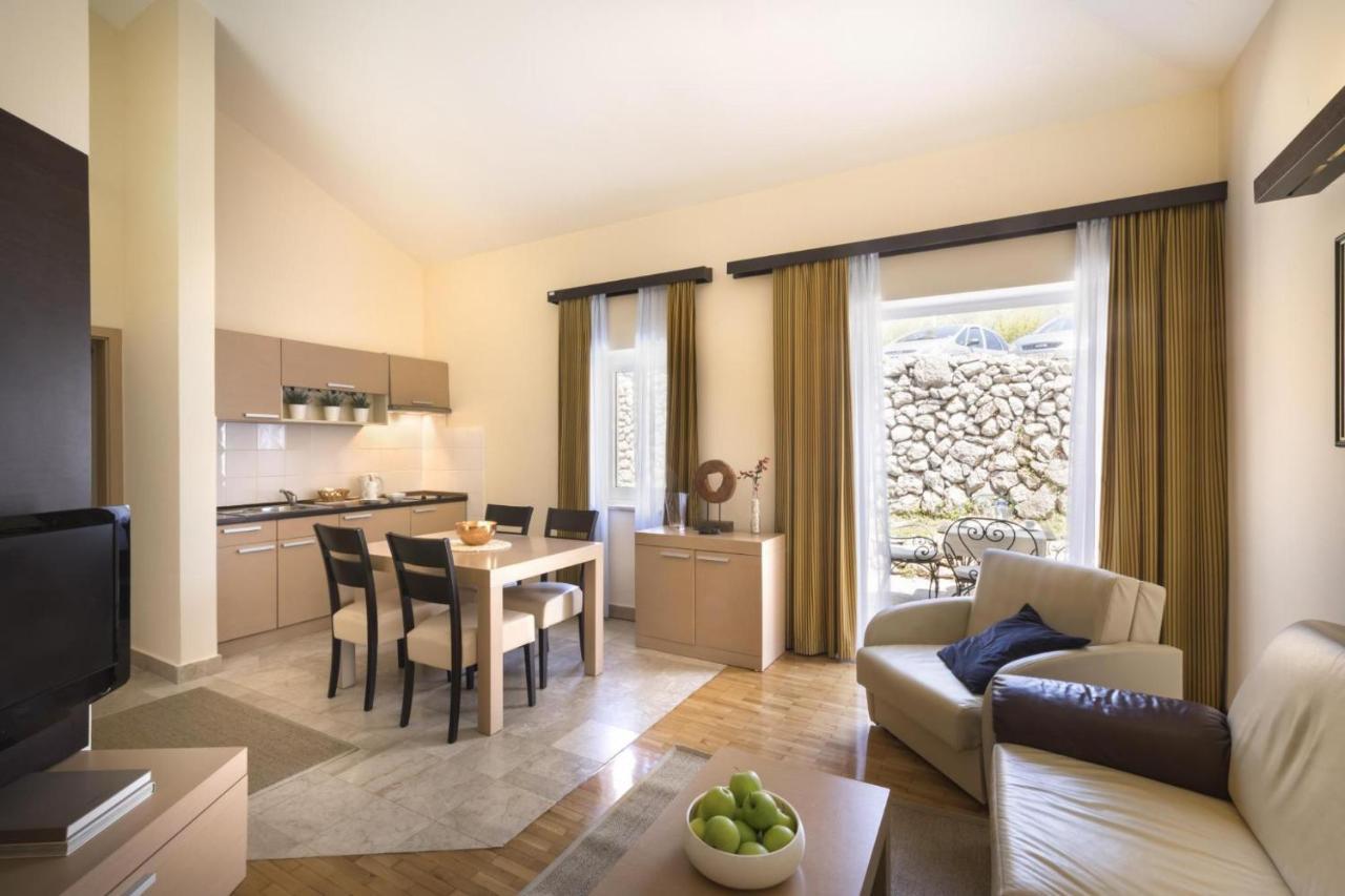 Apartment Aci Marina Црес Екстер'єр фото