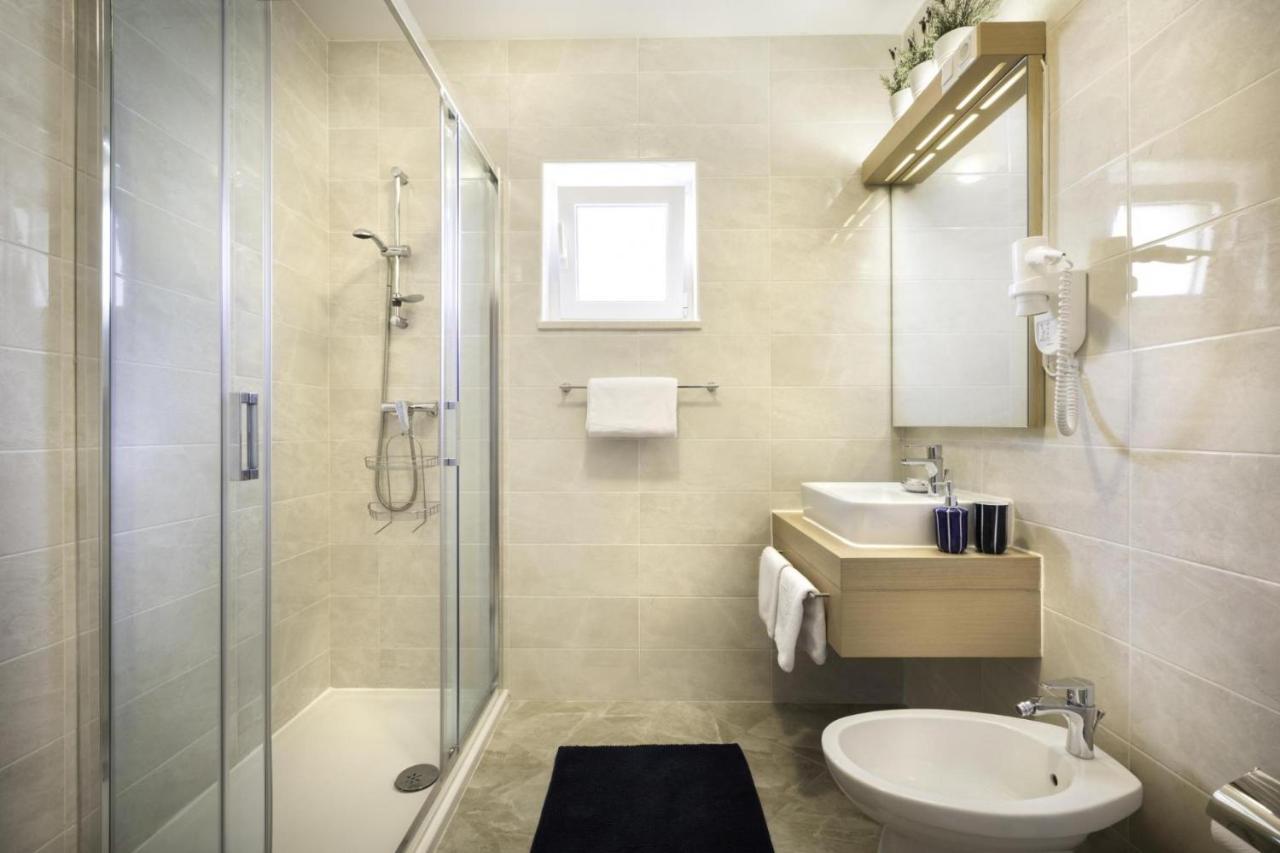 Apartment Aci Marina Црес Екстер'єр фото
